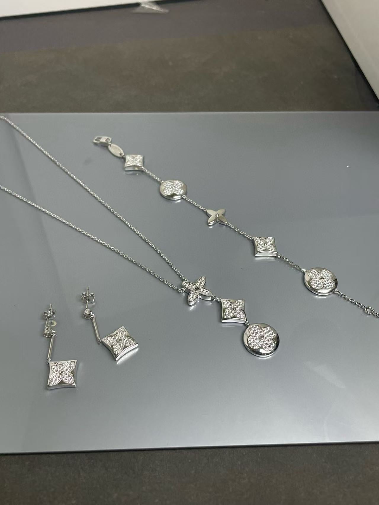 Luxury jewelry set for girls