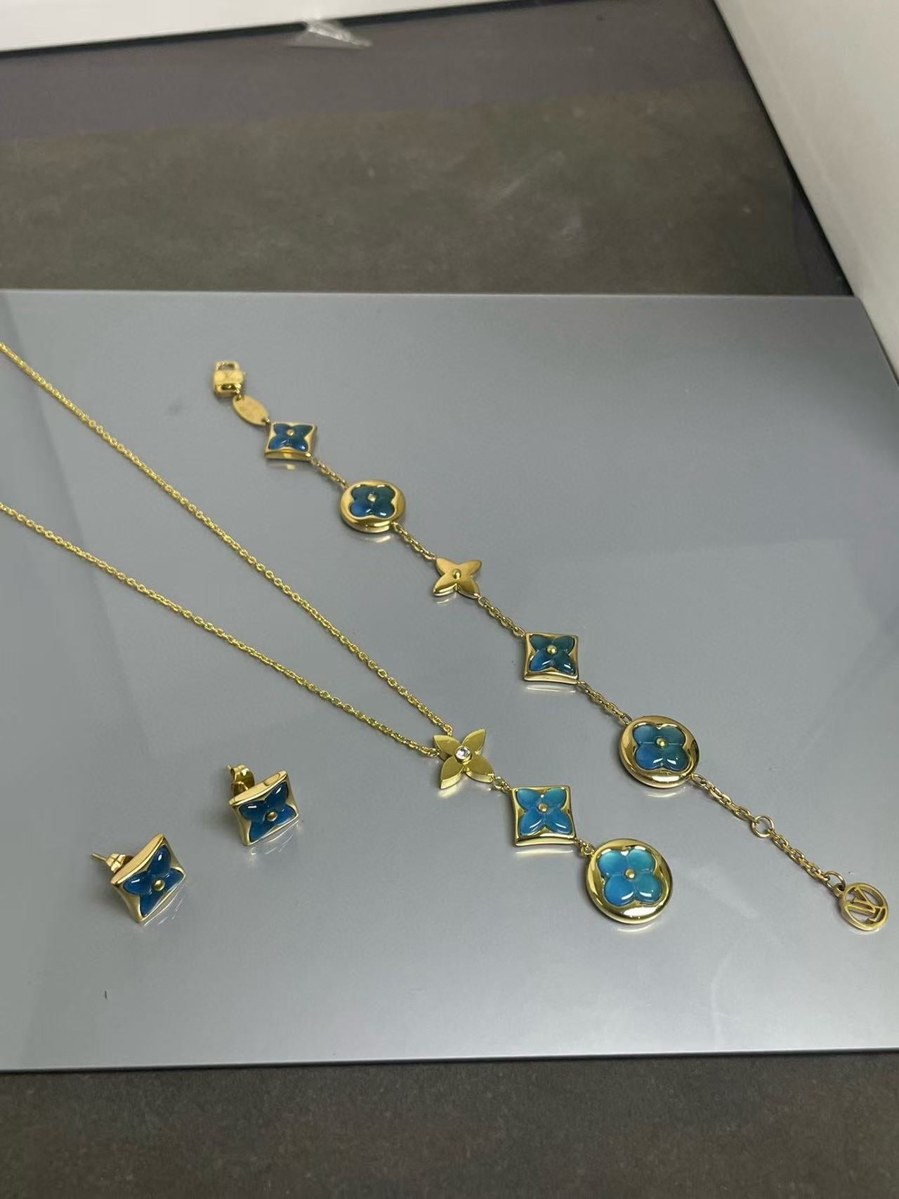 Luxury jewelry set for girls